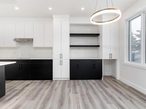 126 Graybriar Drive, Stony Plain, AB - Indoor Photo Showing Kitchen