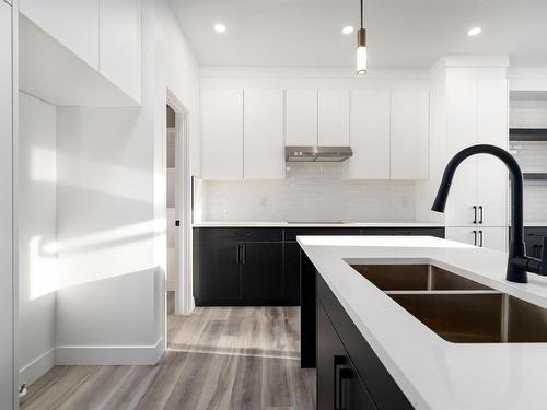 126 Graybriar Drive, Stony Plain, AB - Indoor Photo Showing Kitchen With Double Sink