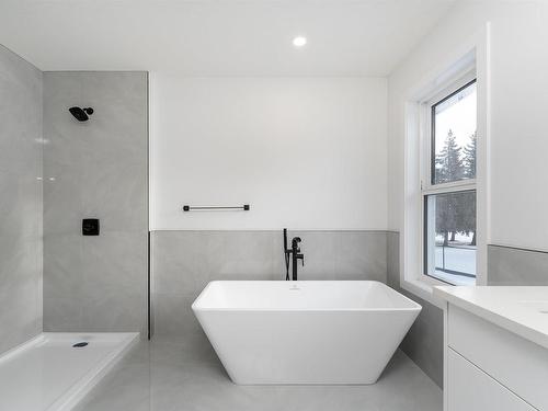 126 Graybriar Drive, Stony Plain, AB - Indoor Photo Showing Bathroom