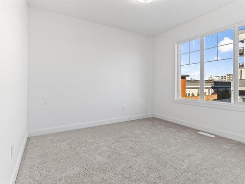 #24 740 Daniels Way, Edmonton, AB - Indoor Photo Showing Other Room