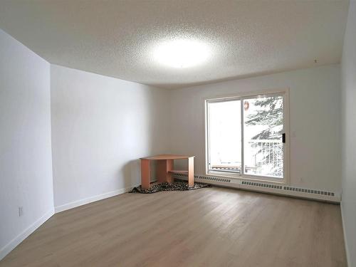 214 18020 95 Avenue, Edmonton, AB - Indoor Photo Showing Other Room