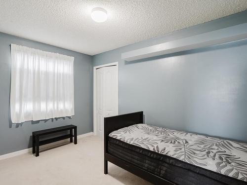 8321 171A Avenue, Edmonton, AB - Indoor Photo Showing Bedroom