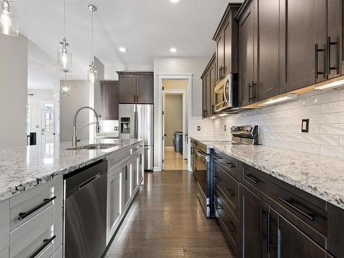 1803 Ainslie Court, Edmonton, AB - Indoor Photo Showing Kitchen With Upgraded Kitchen