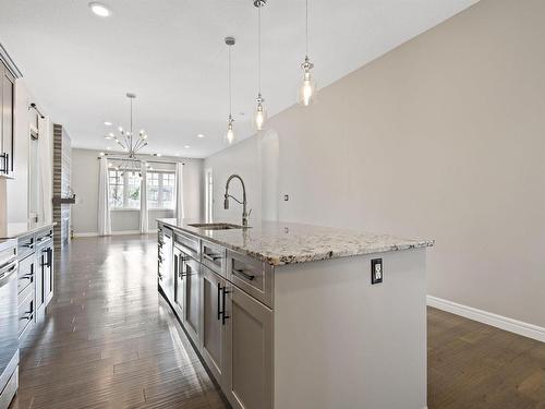 1803 Ainslie Court, Edmonton, AB - Indoor Photo Showing Kitchen With Upgraded Kitchen