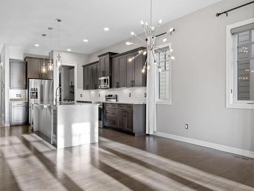 1803 Ainslie Court, Edmonton, AB - Indoor Photo Showing Kitchen With Upgraded Kitchen