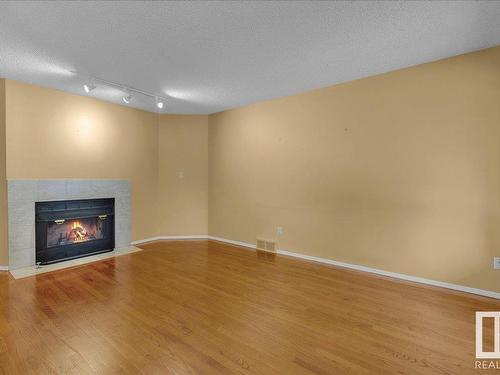 136 Wolf Willow Close, Edmonton, AB - Indoor With Fireplace