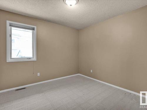 136 Wolf Willow Close, Edmonton, AB - Indoor Photo Showing Other Room