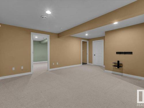 136 Wolf Willow Close, Edmonton, AB - Indoor Photo Showing Other Room