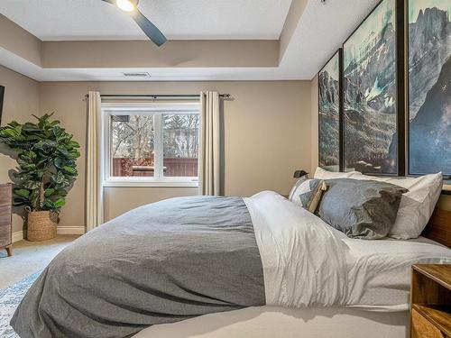 10232 115 Street, Edmonton, AB - Indoor Photo Showing Bedroom