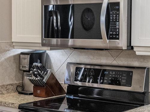 10232 115 Street, Edmonton, AB - Indoor Photo Showing Kitchen