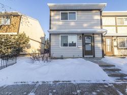 173 Tudor Lane  Edmonton, AB T6J 3T5