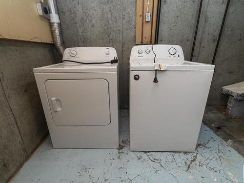 173 Tudor Lane, Edmonton, AB - Indoor Photo Showing Laundry Room