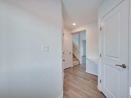 21804 91 Avenue, Edmonton, AB - Indoor Photo Showing Other Room