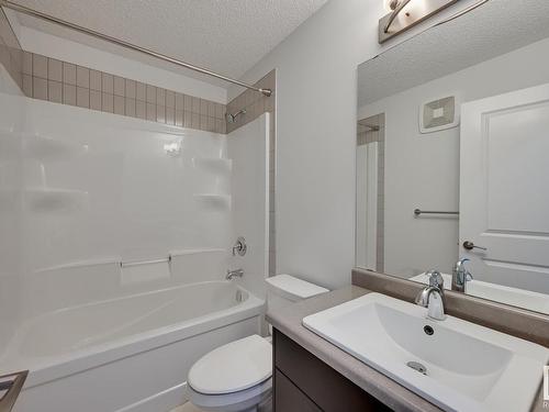 21804 91 Avenue, Edmonton, AB - Indoor Photo Showing Bathroom