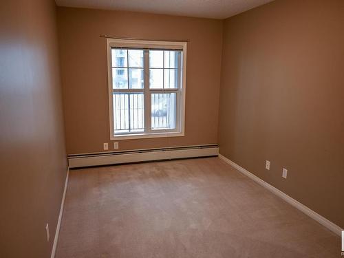 211 616 Mcallister Loop, Edmonton, AB - Indoor Photo Showing Other Room