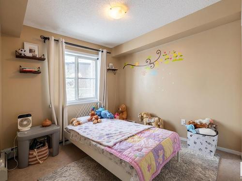 122 18126 77 Street, Edmonton, AB - Indoor Photo Showing Bedroom