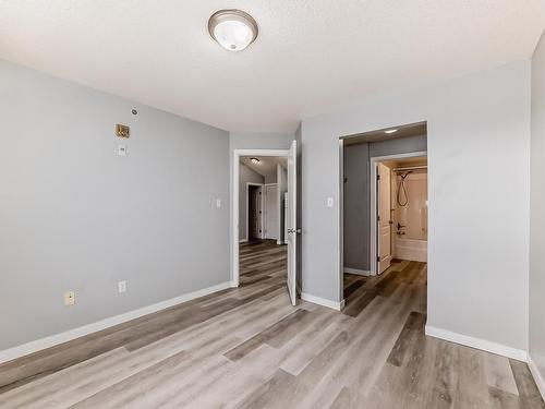 1422 330 Clareview Station Drive, Edmonton, AB - Indoor Photo Showing Other Room