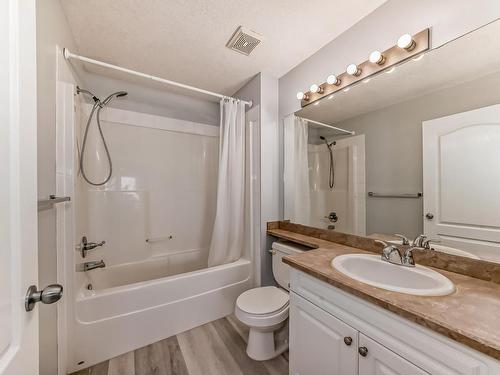 1422 330 Clareview Station Drive, Edmonton, AB - Indoor Photo Showing Bathroom