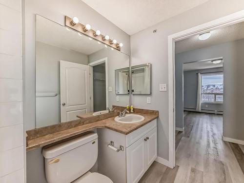 1422 330 Clareview Station Drive, Edmonton, AB - Indoor Photo Showing Bathroom