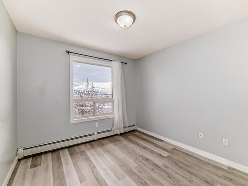 1422 330 Clareview Station Drive, Edmonton, AB - Indoor Photo Showing Other Room