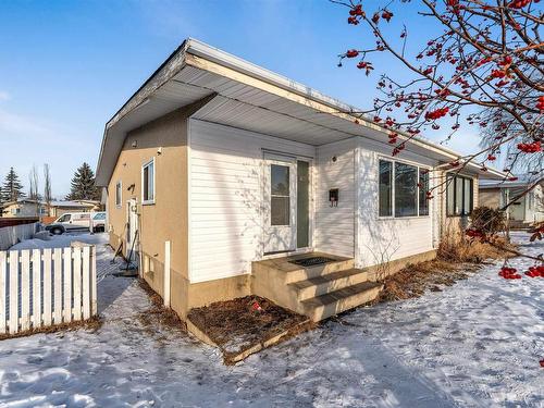 108 Millbourne E Nw, Edmonton, AB - Outdoor