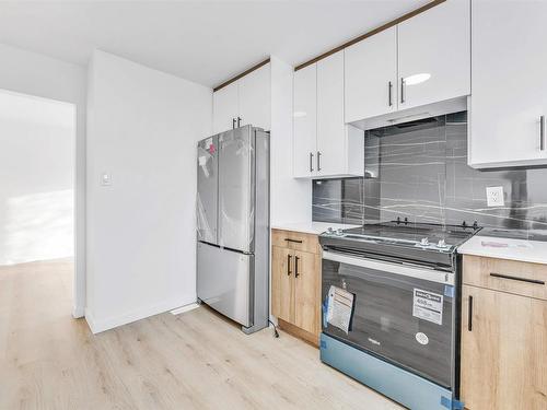 108 Millbourne E Nw, Edmonton, AB - Indoor Photo Showing Kitchen