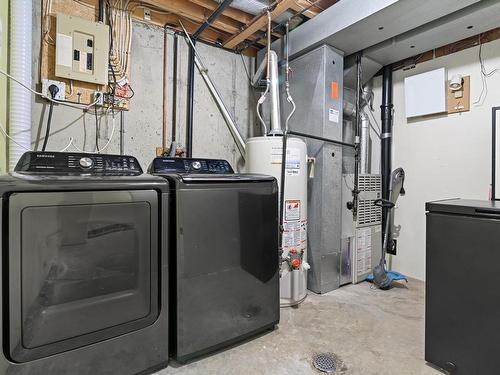 13 9619 180 Street, Edmonton, AB - Indoor Photo Showing Laundry Room