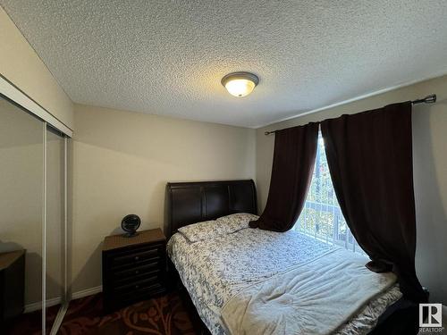 7339 South Terwillegar Drive, Edmonton, AB - Indoor Photo Showing Bedroom