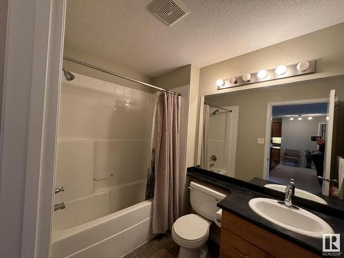 7339 South Terwillegar Drive, Edmonton, AB - Indoor Photo Showing Bathroom