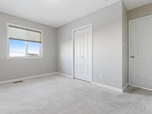 17039 38 Street Nw, Edmonton, AB - Indoor Photo Showing Other Room