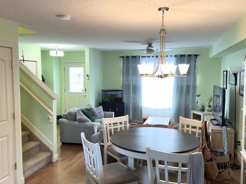 416 Watt Boulevard, Edmonton, AB - Indoor Photo Showing Dining Room