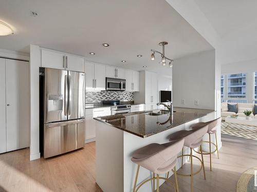 601 10046 117 Street, Edmonton, AB - Indoor Photo Showing Kitchen With Stainless Steel Kitchen With Upgraded Kitchen