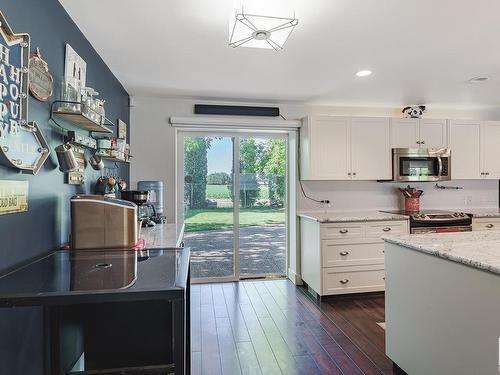 6816 St.Anne Trail, Rural Lac Ste. Anne County, AB - Indoor Photo Showing Kitchen