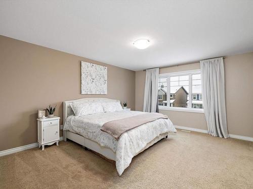 16106 10 Avenue, Edmonton, AB - Indoor Photo Showing Bedroom