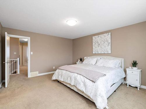 16106 10 Avenue, Edmonton, AB - Indoor Photo Showing Bedroom