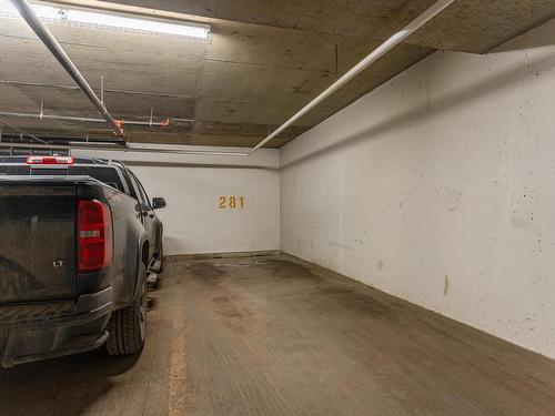 207 12660 142 Avenue, Edmonton, AB - Indoor Photo Showing Garage