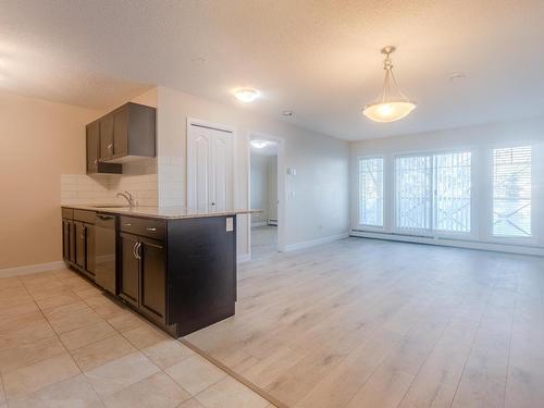 207 12660 142 Avenue, Edmonton, AB - Indoor Photo Showing Kitchen