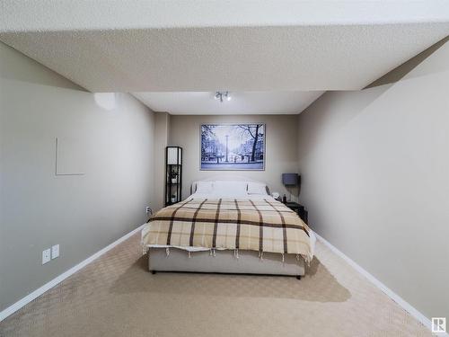 11407 12 Avenue, Edmonton, AB - Indoor Photo Showing Bedroom