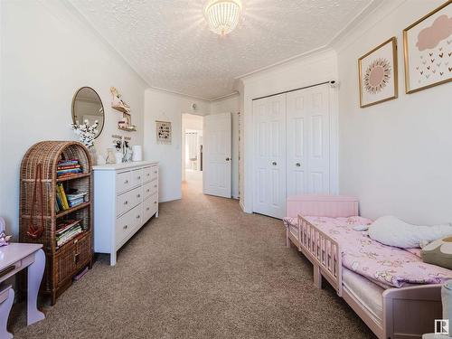 11407 12 Avenue, Edmonton, AB - Indoor Photo Showing Bedroom