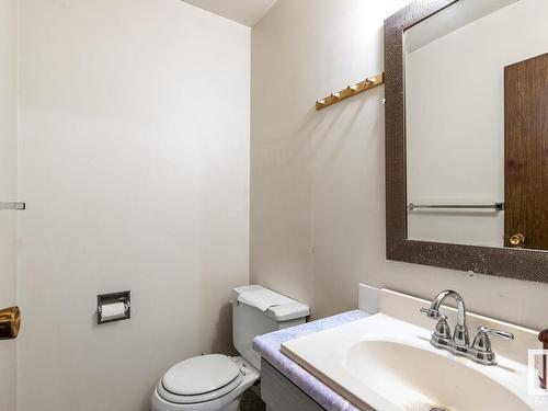 6J Callingwood Court, Edmonton, AB - Indoor Photo Showing Bathroom