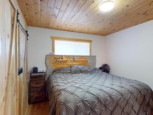 7 52506 Rge Road 50, Rural Parkland County, AB - Indoor Photo Showing Bedroom