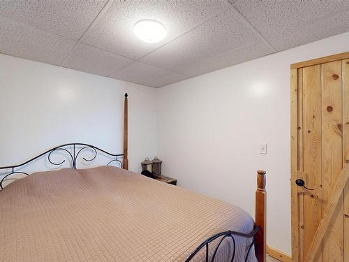 7 52506 Rge Road 50, Rural Parkland County, AB - Indoor Photo Showing Bedroom