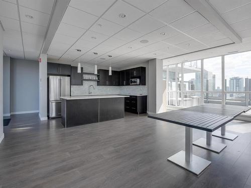 505 10238 103 Street, Edmonton, AB - Indoor Photo Showing Kitchen With Upgraded Kitchen