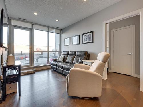 505 10238 103 Street, Edmonton, AB - Indoor Photo Showing Living Room