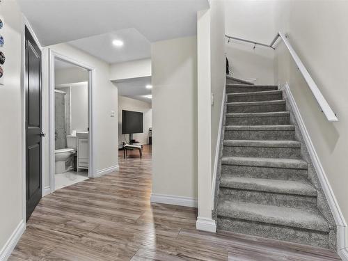 1122 33A Street, Edmonton, AB - Indoor Photo Showing Other Room