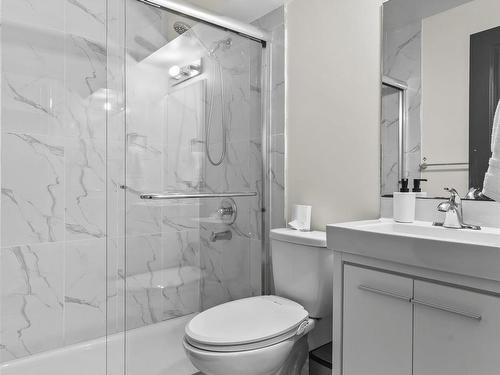 1122 33A Street, Edmonton, AB - Indoor Photo Showing Bathroom