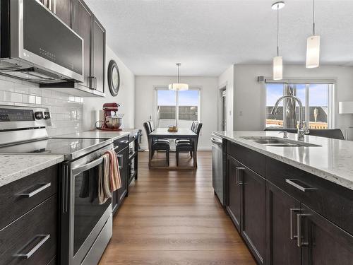 1122 33A Street, Edmonton, AB - Indoor Photo Showing Kitchen With Double Sink With Upgraded Kitchen