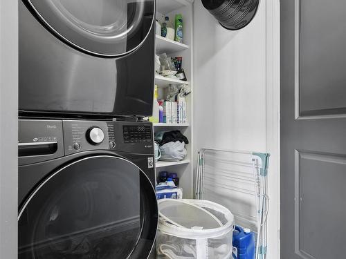 1122 33A Street, Edmonton, AB - Indoor Photo Showing Laundry Room