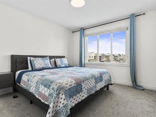 1122 33A Street, Edmonton, AB - Indoor Photo Showing Bedroom