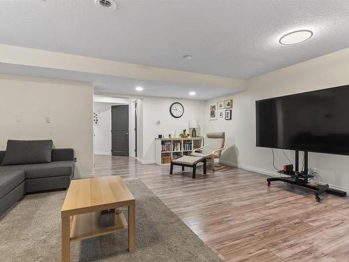 1122 33A Street, Edmonton, AB - Indoor Photo Showing Living Room